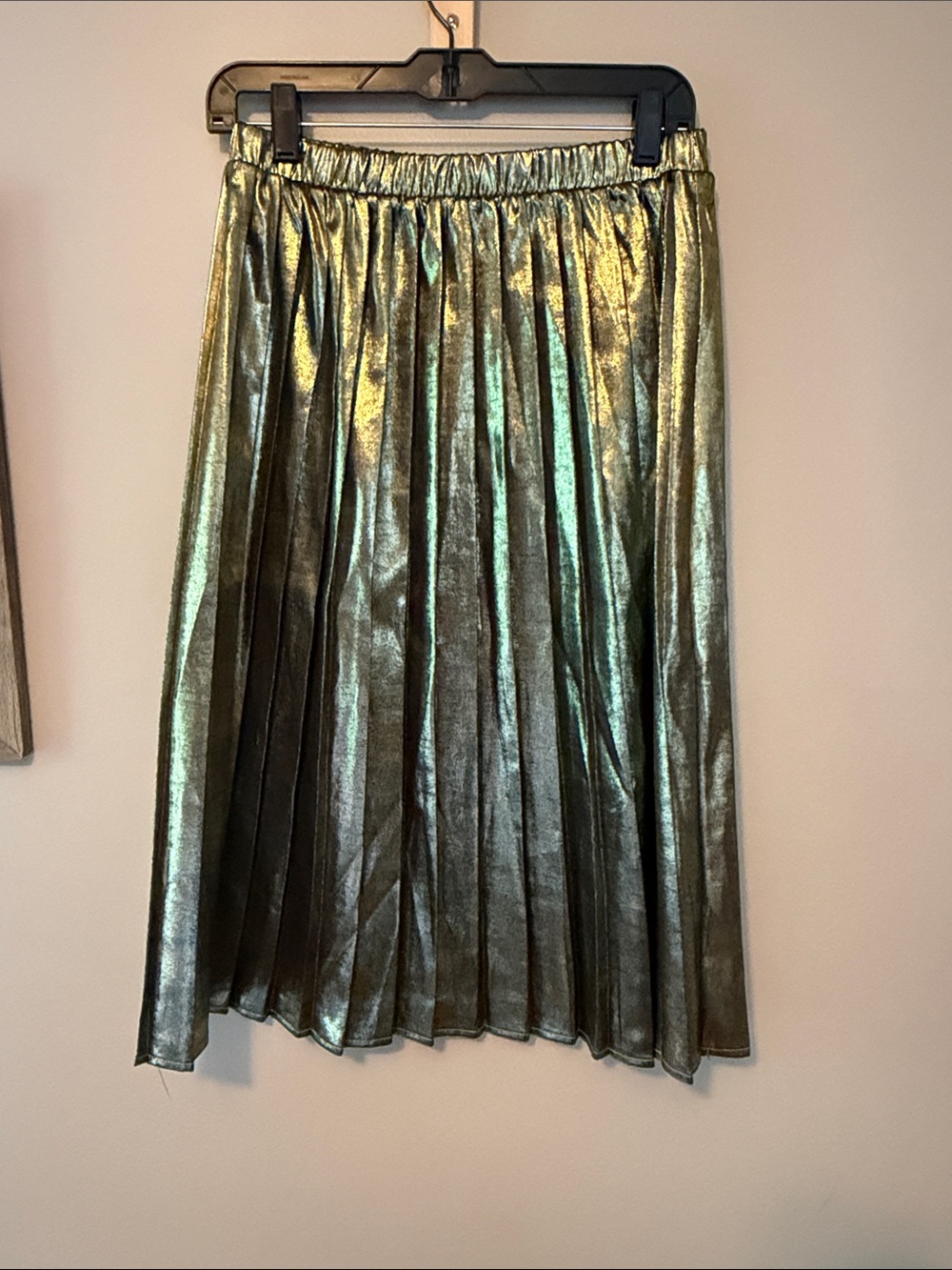 Metallic Gold-Green Pleated Midi Skirt